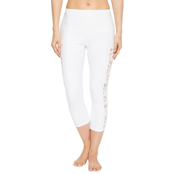Onzie Bridal White Lace Stunner Capri Leggings NWT - Picture 5 of 7